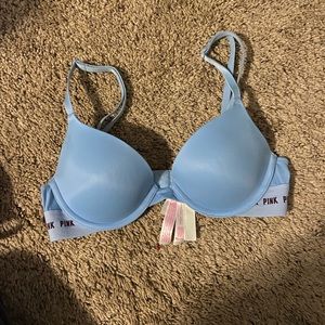 Light Blue VS victoria’s secret pink lightly lines t shirt bra